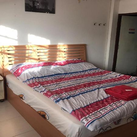 Hotel Oyo 1141 Ban Dao à Jomtien Beach Extérieur photo